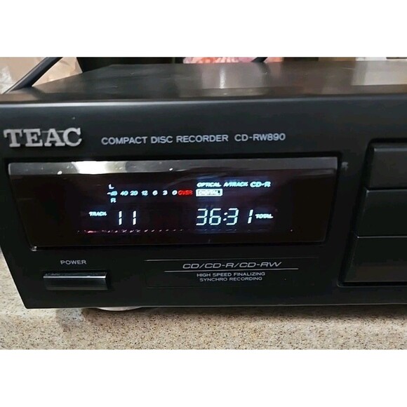 TEAC Compact Disc Recorder CD-RW890 High Speed Finalizing Synchro Recording - Picture 1 of 12